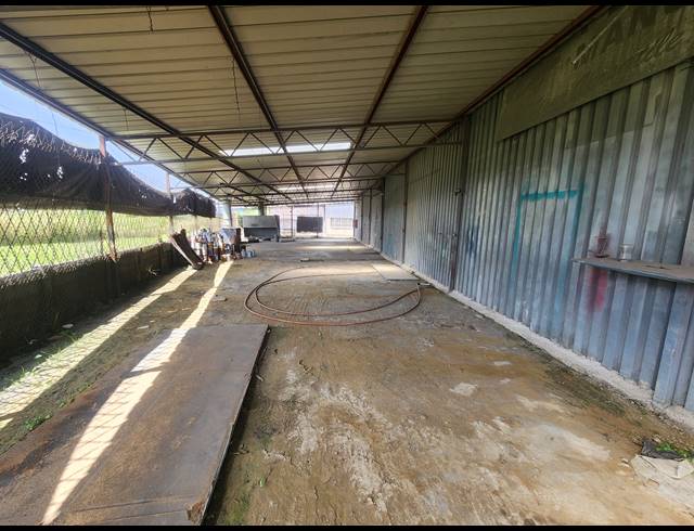 5,500M² WAREHOUSE FOR SALE IN WADEVILLE